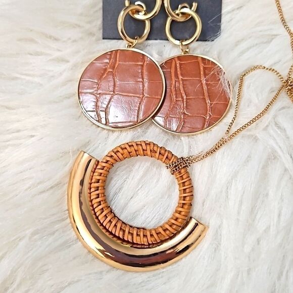 Textile Woven Necklace and Embossed Leather Earrings Set - Picture 1 of 5